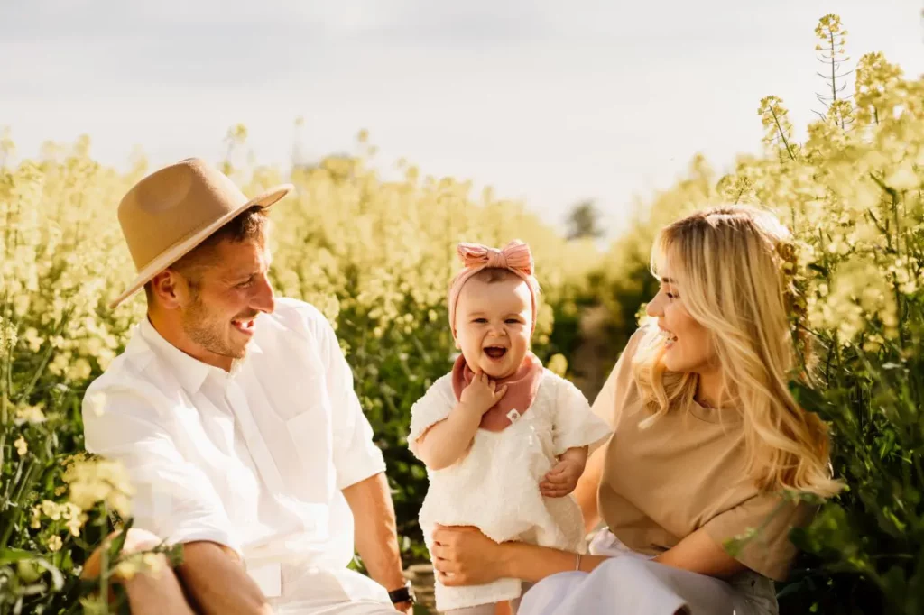 sesja rodzinna wśród kwiatów