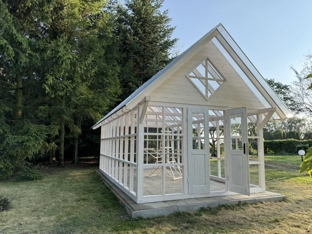 Nowa szklarnia fotograficzna w okolicy Łęcznej, lubelskie - idealna na sesje fotograficzne rodzinne, pokoleniowe i świąteczne